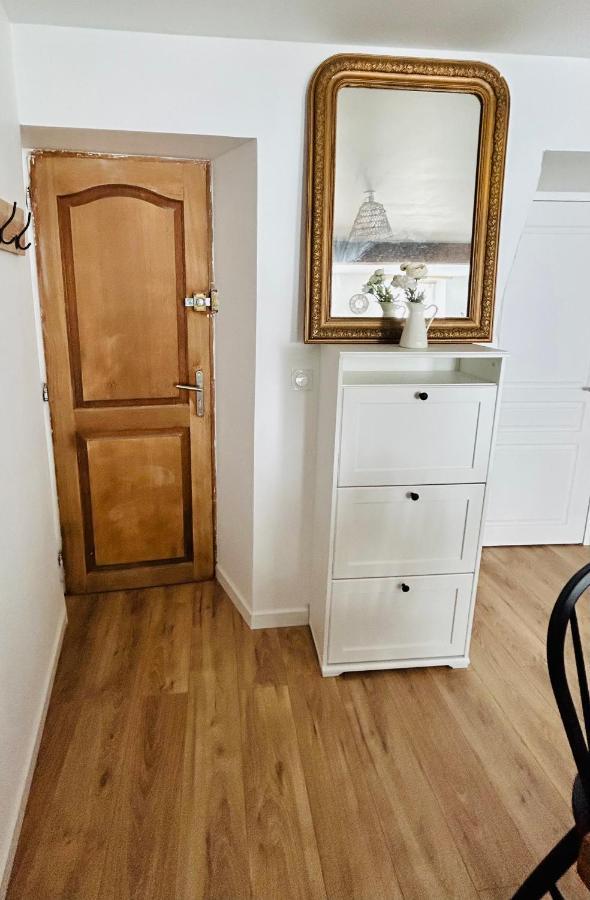 Appartement Cottage Au Coeur De ヌムール エクステリア 写真